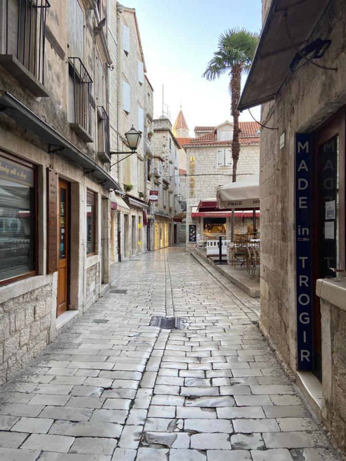 Dragazzo Apartment Trogir Buitenkant foto